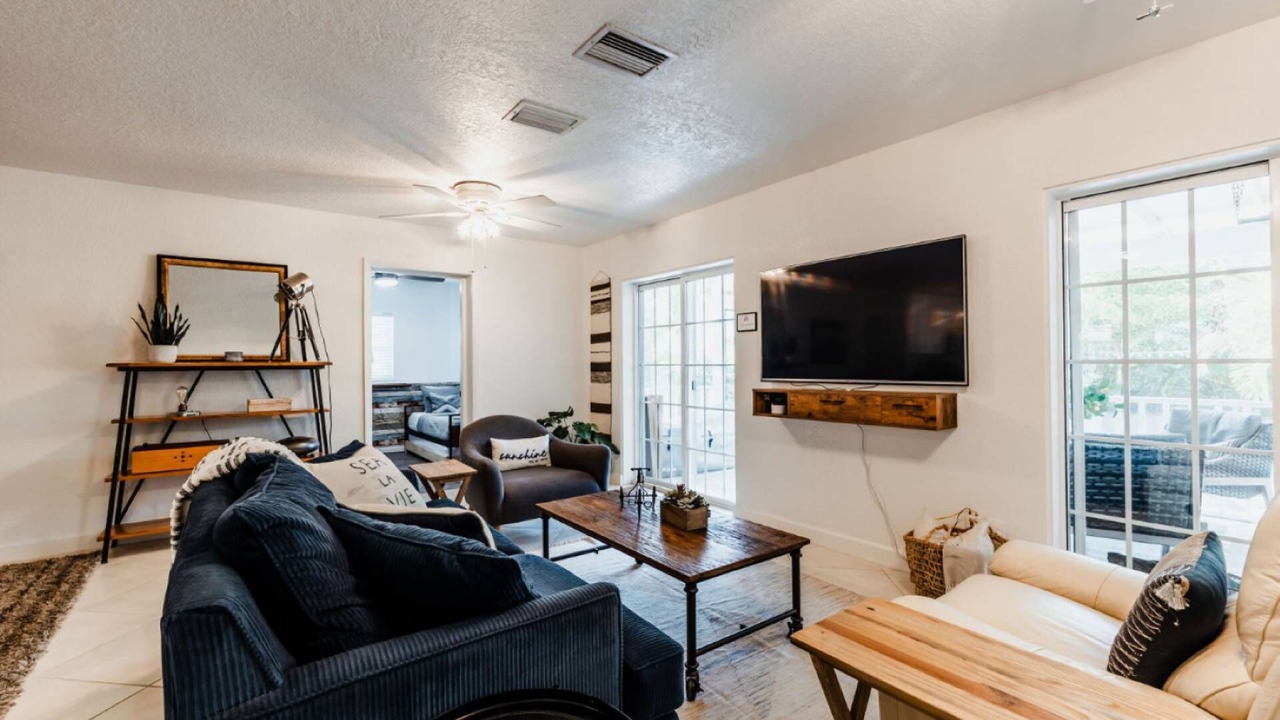 Photo of Bedroom in Crystal Beach