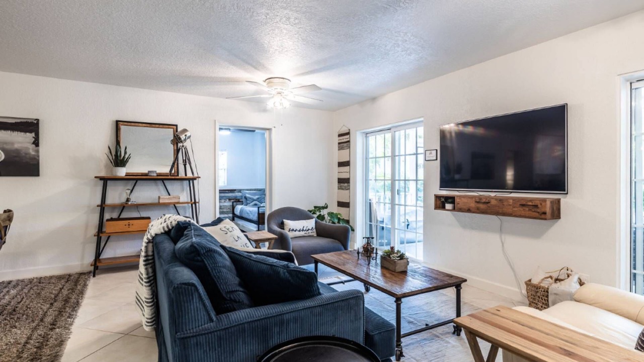 Photo of Bedroom in Crystal Beach