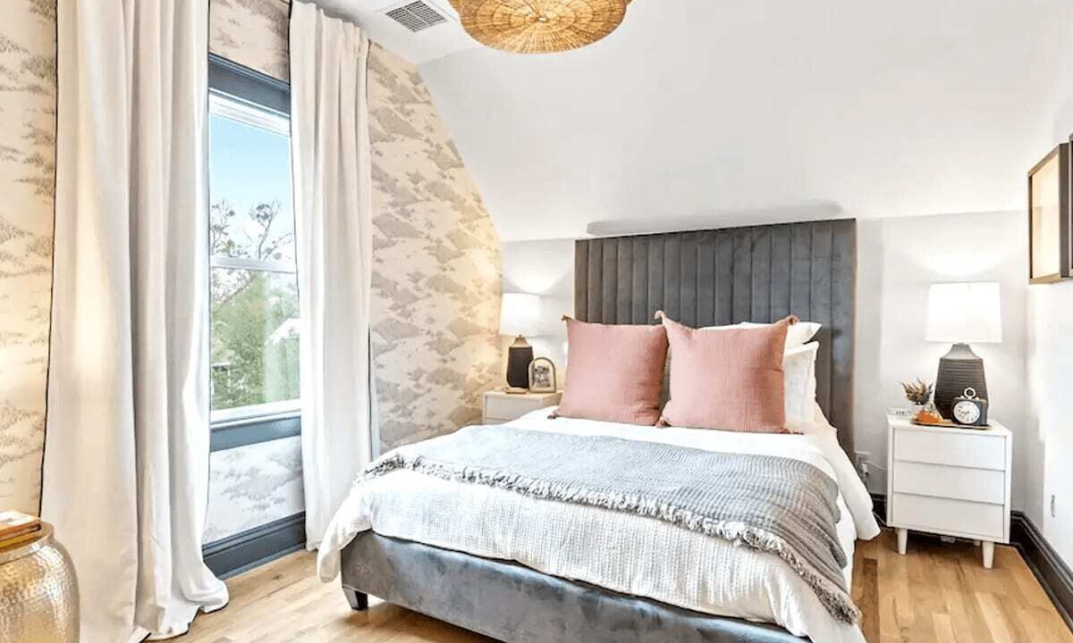 Photo of Bedroom in Downtown Historic District