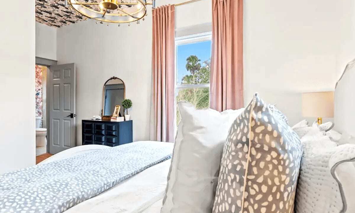 Photo of Bedroom in Downtown Historic District