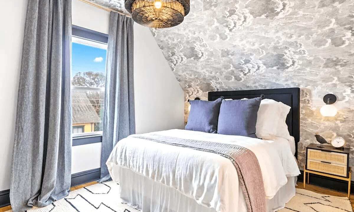 Photo of Bedroom in Downtown Historic District