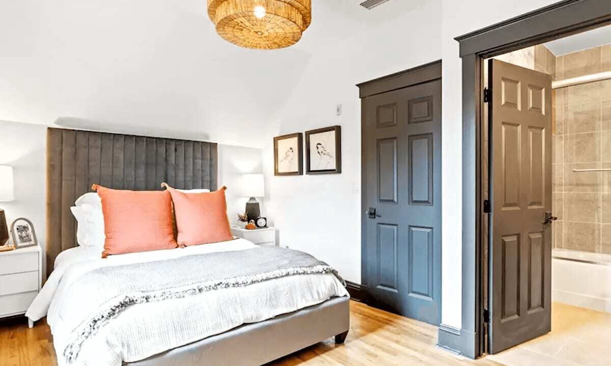 Photo of Bedroom in Downtown Historic District