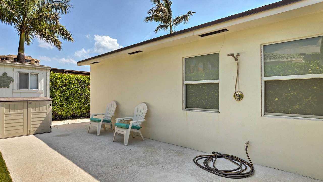 Photo of Patio Balcony in Juno Beach