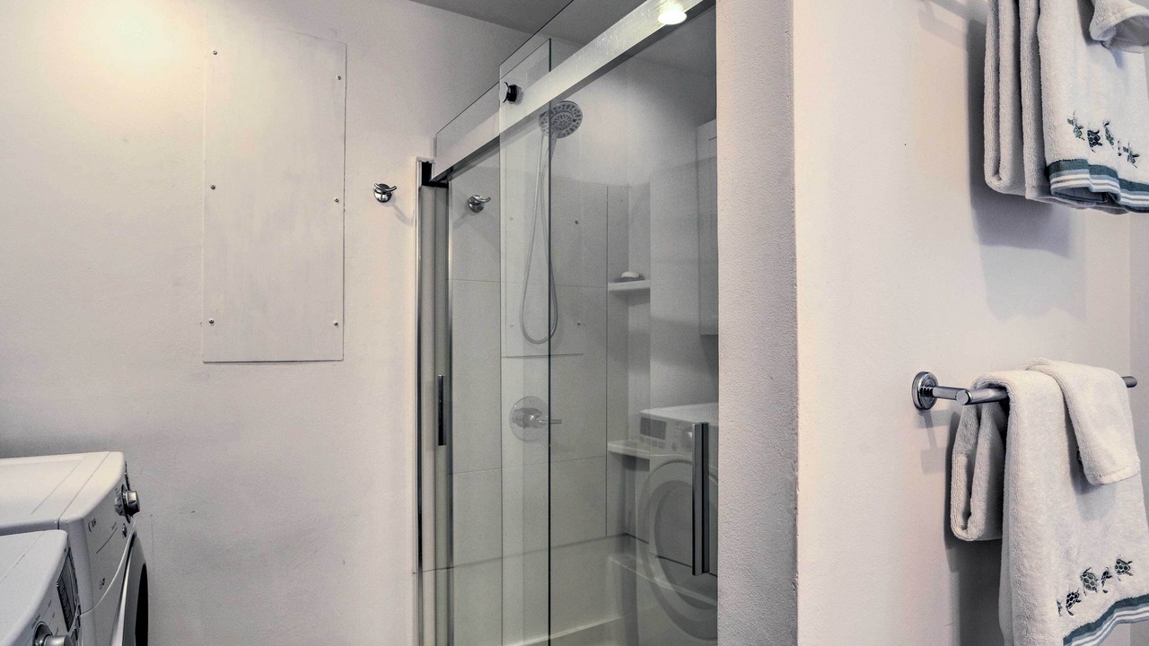 Photo of Bathroom in Juno Beach