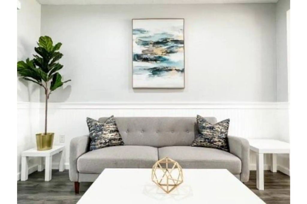 Photo of Livingroom in Fruitville