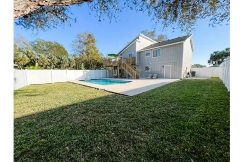 Photo of Outdoor in Fruitville
