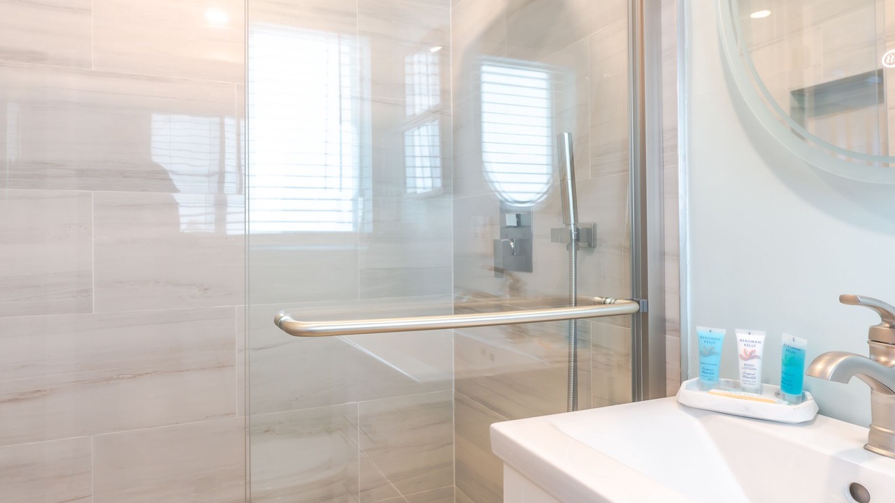 Photo of Bathroom in Lantana