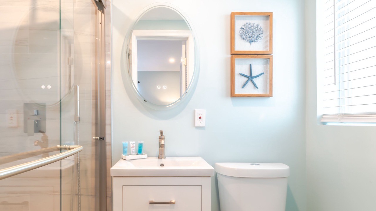 Photo of Bathroom in Lantana