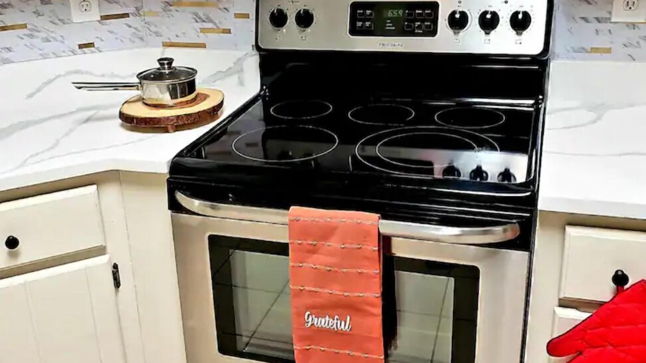 Photo of Kitchen in Candler