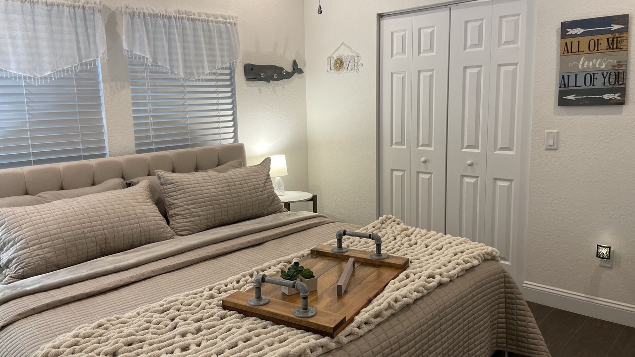 Photo of Bedroom in Dunnellon