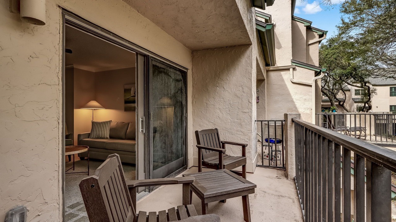 Photo of Patio Balcony in American Beach