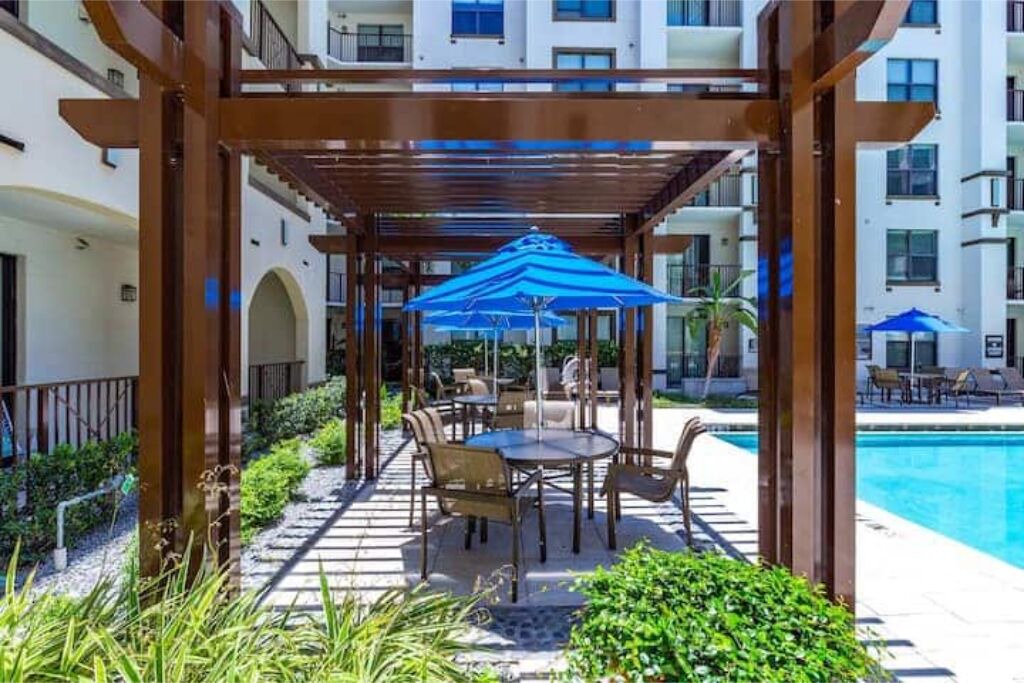Photo of Outdoor in Carver City - Lincoln Gardens