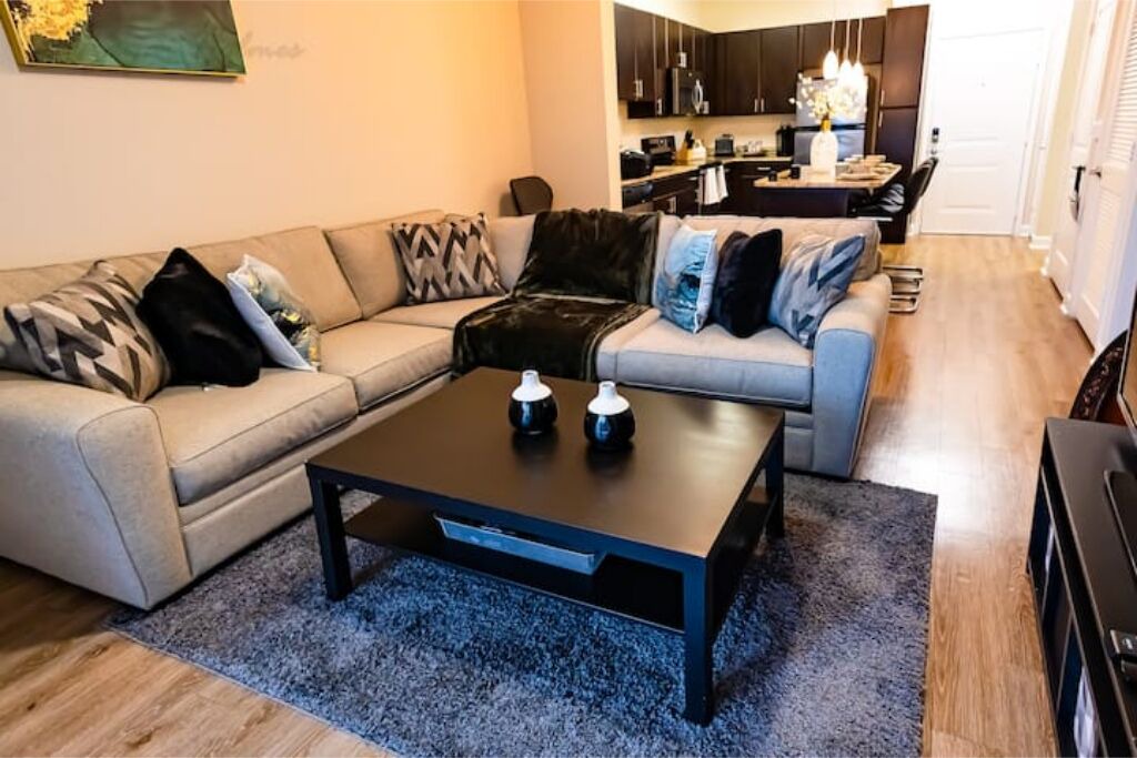 Photo of Livingroom in Carver City - Lincoln Gardens
