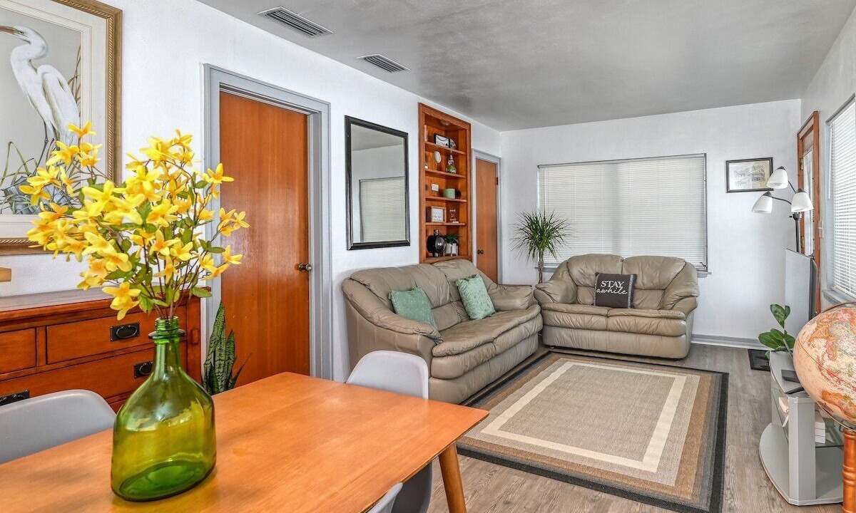 Photo of Livingroom in Palatka