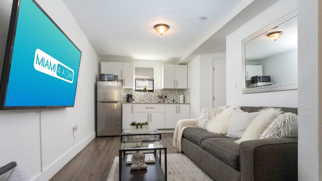 Photo of Livingroom in East Little Havana