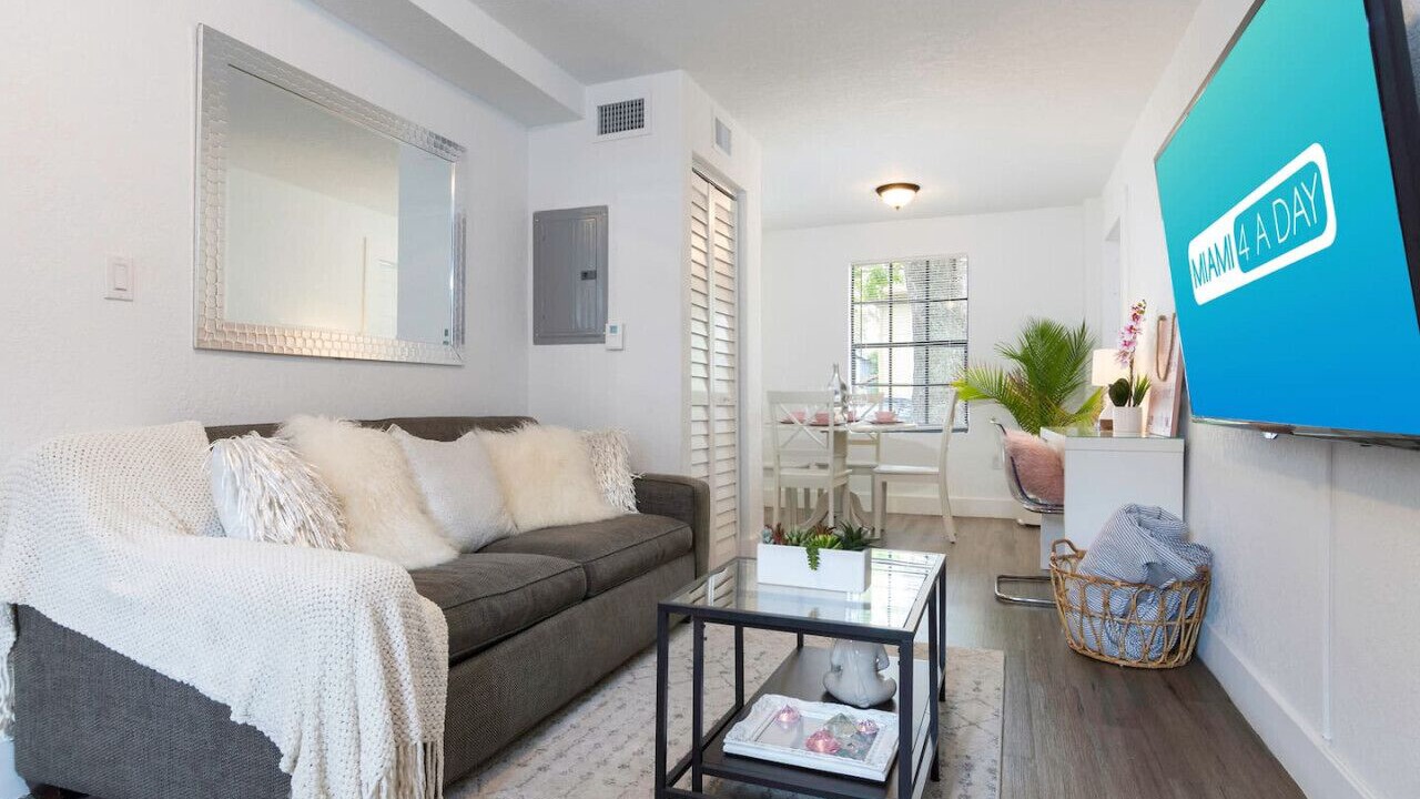 Photo of Livingroom in East Little Havana