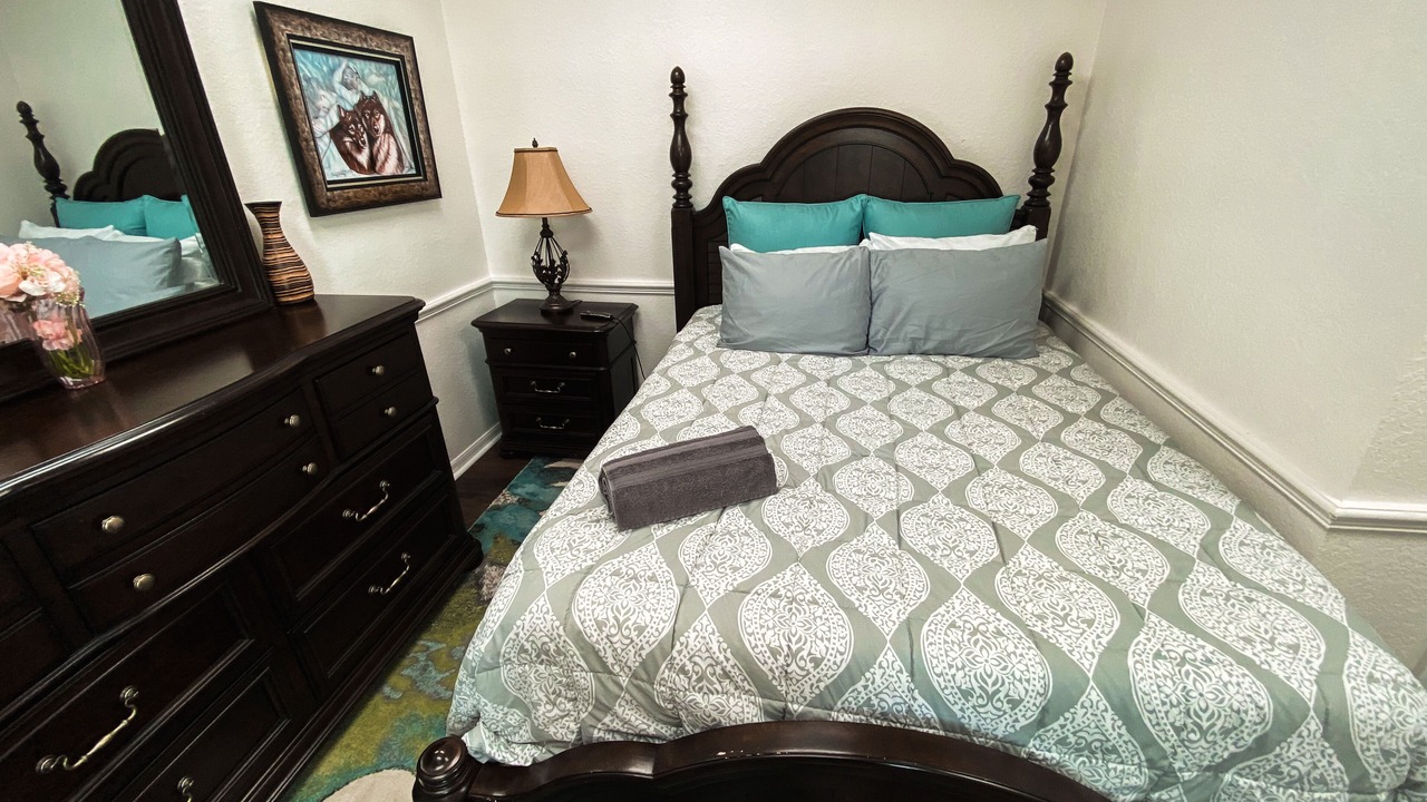 Photo of Bedroom in Florida Ridge