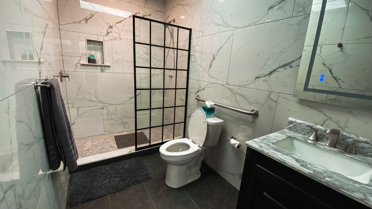 Photo of Bathroom in Florida Ridge