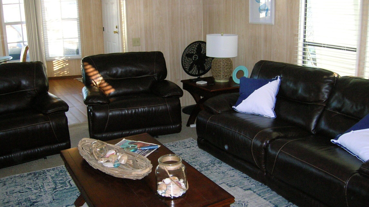 Photo of Livingroom in Sexton Cove Estates