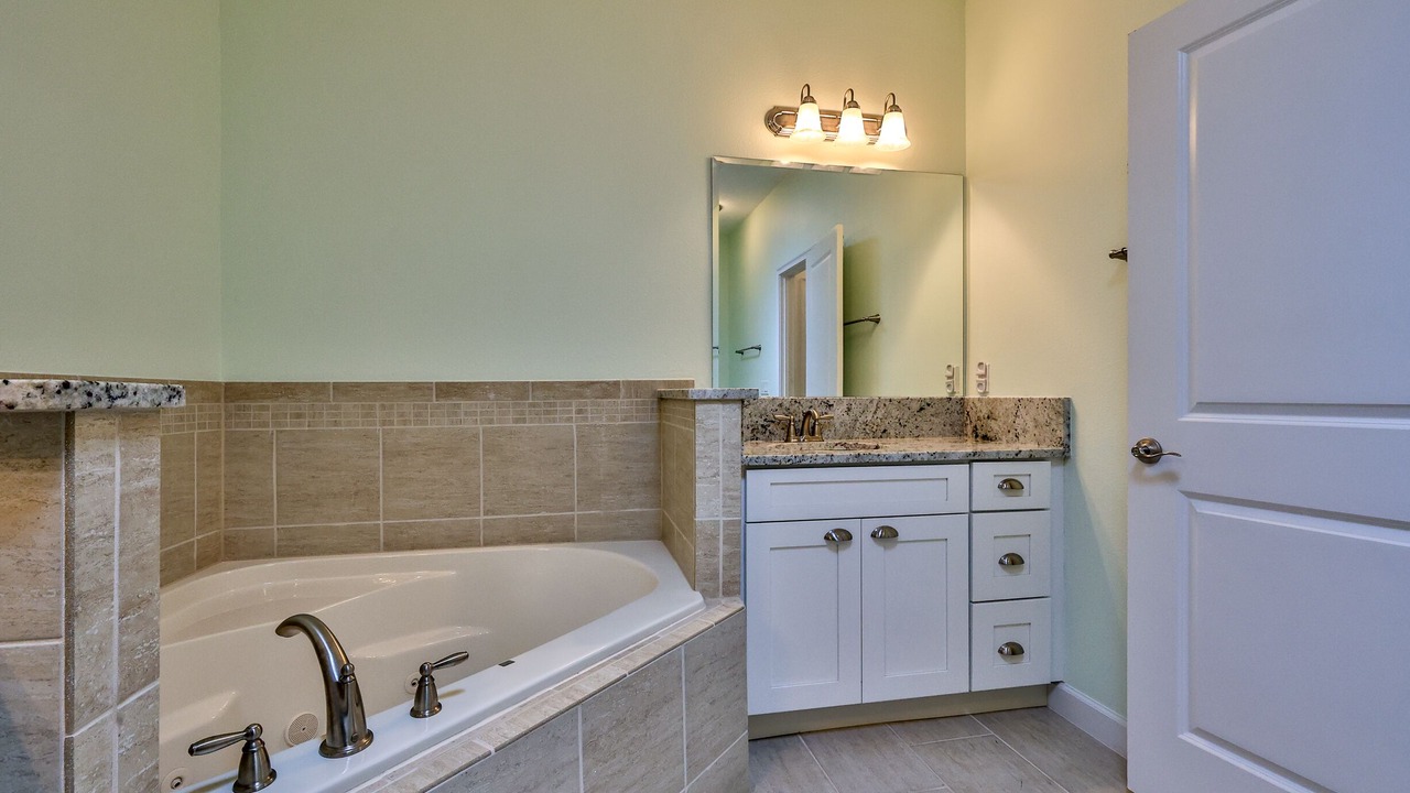 Photo of Bathroom in New Smyrna Beach