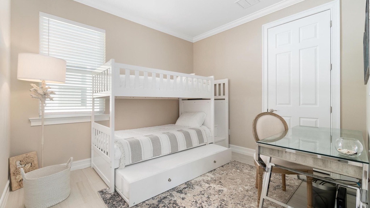 Photo of Bedroom in Bonita Springs