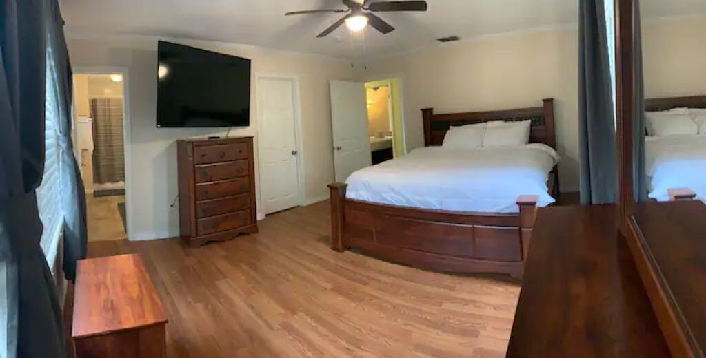 Photo of Bedroom in Auburndale