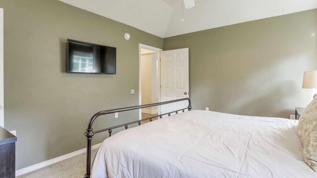 Photo of Bedroom in Ferry Pass