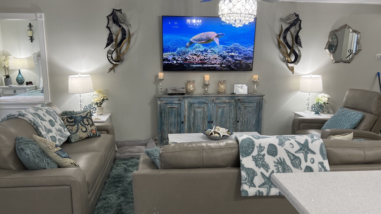 Photo of Bedroom in Palm Valley