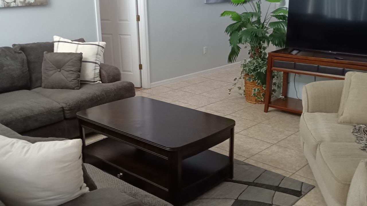 Photo of Livingroom in Westbury