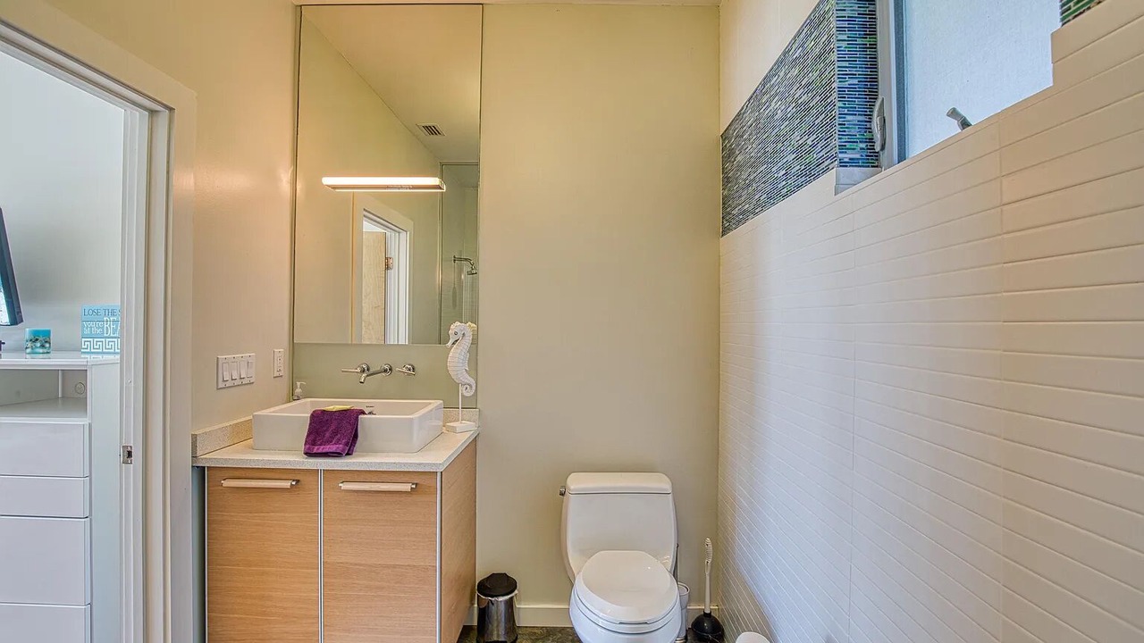 Photo of Bathroom in Wilbur-By-The-Sea