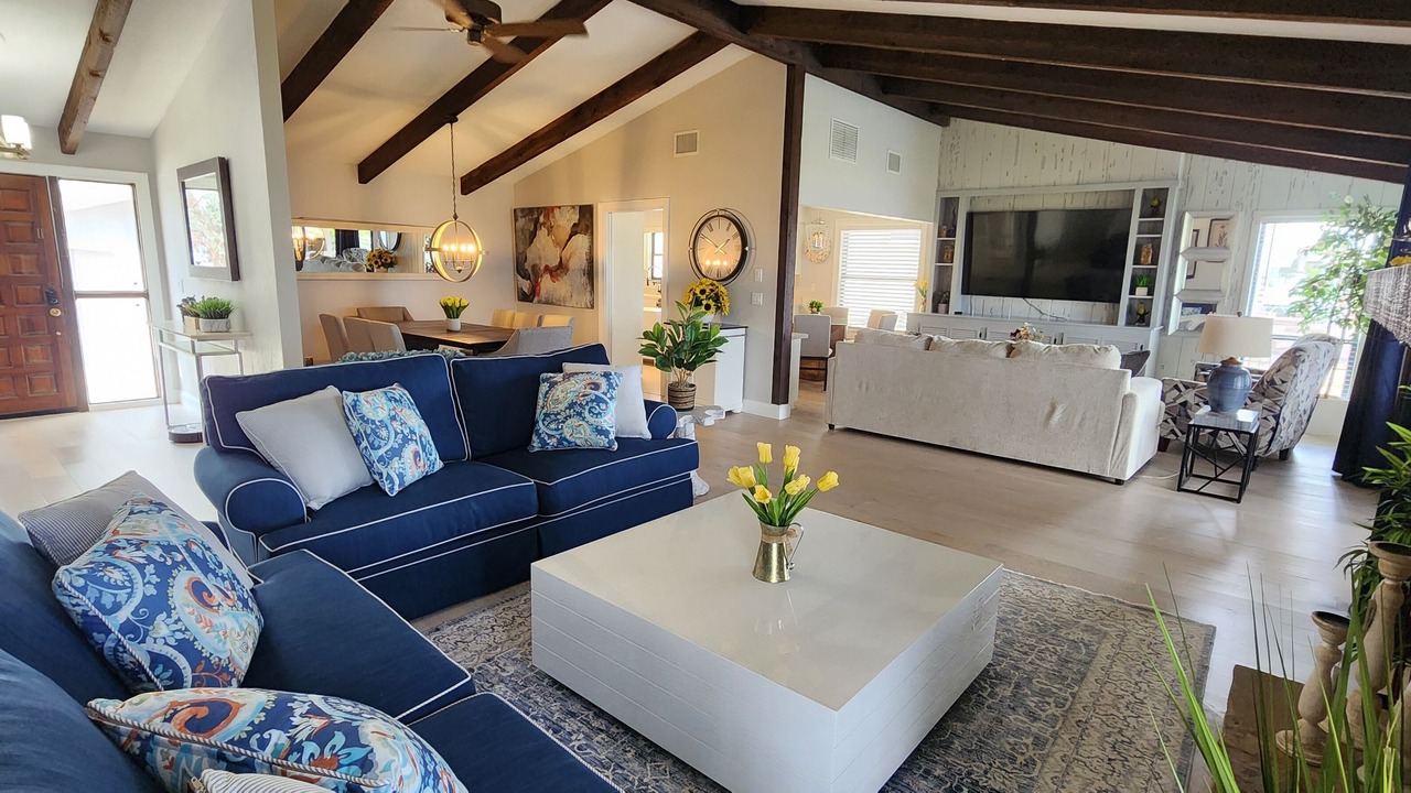 Photo of Livingroom in South Daytona