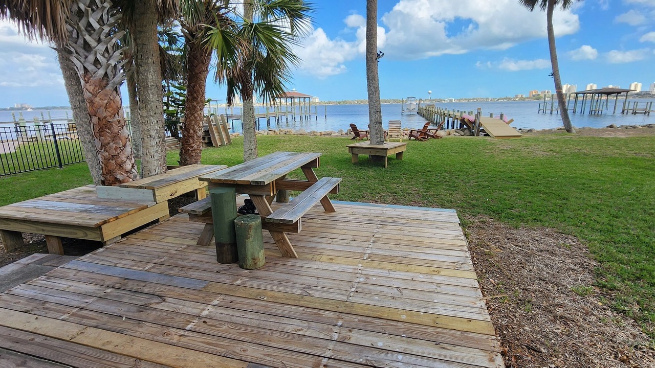 Photo of Outdoor in South Daytona