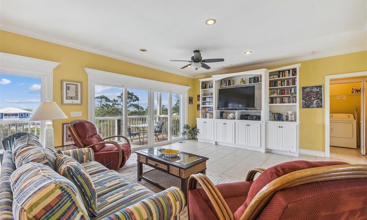 Photo of Livingroom in St. George Island