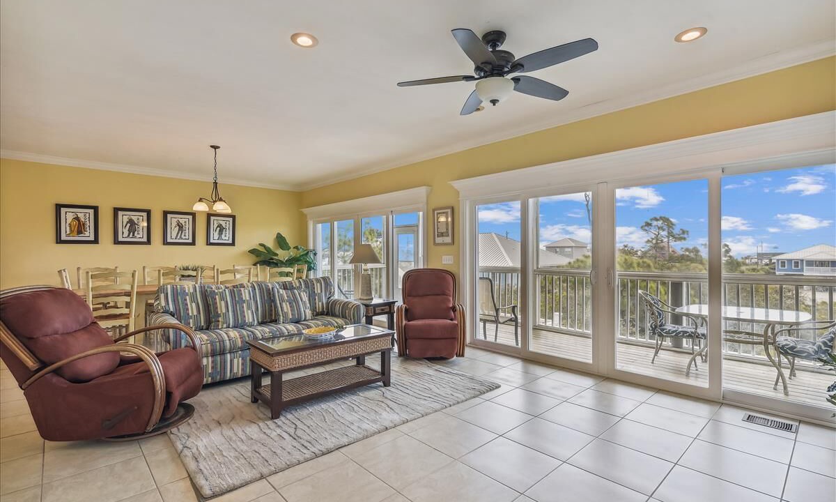 Photo of Livingroom in St. George Island