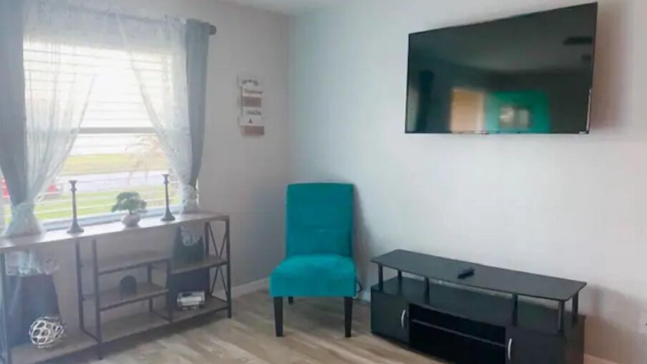 Photo of Livingroom in South Daytona