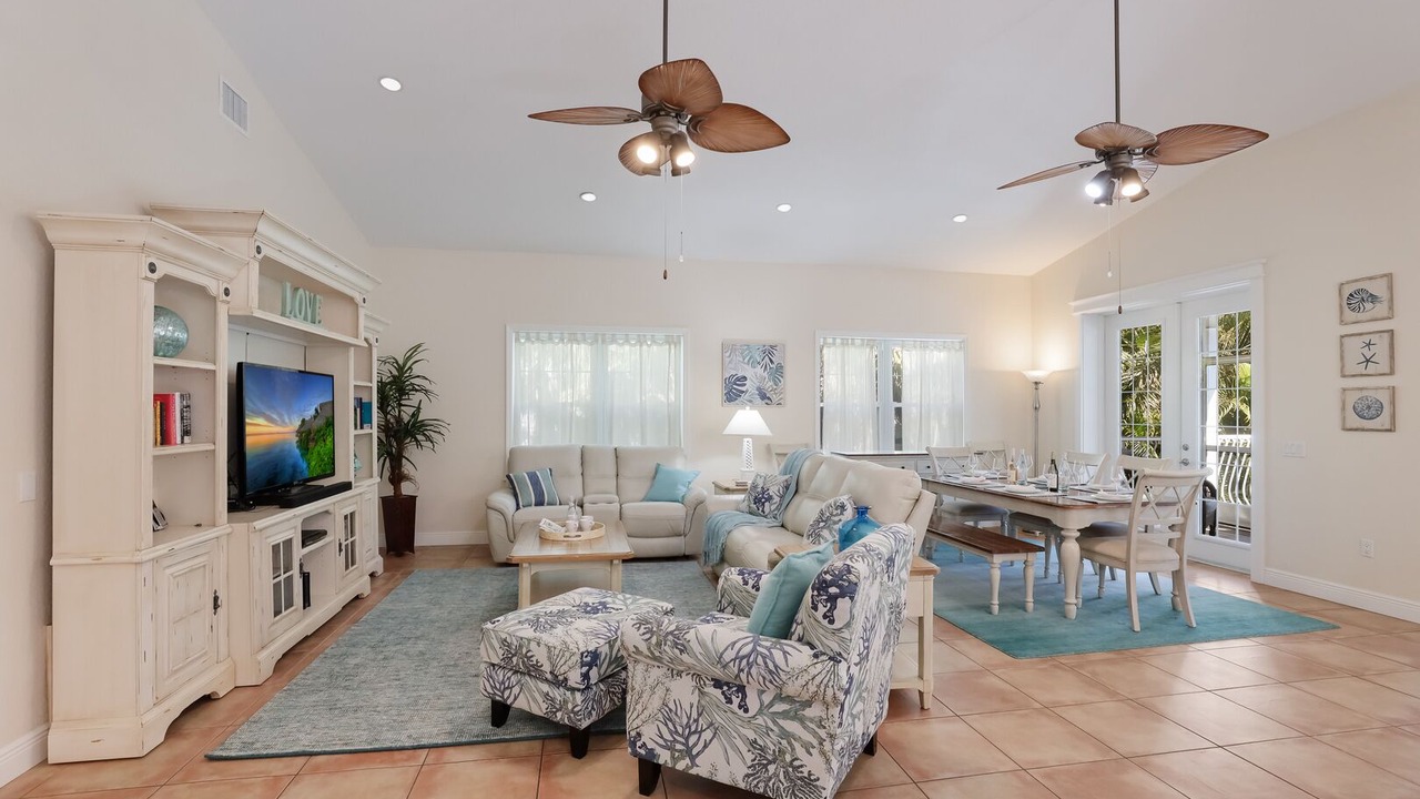 Photo of Livingroom in Anna Maria