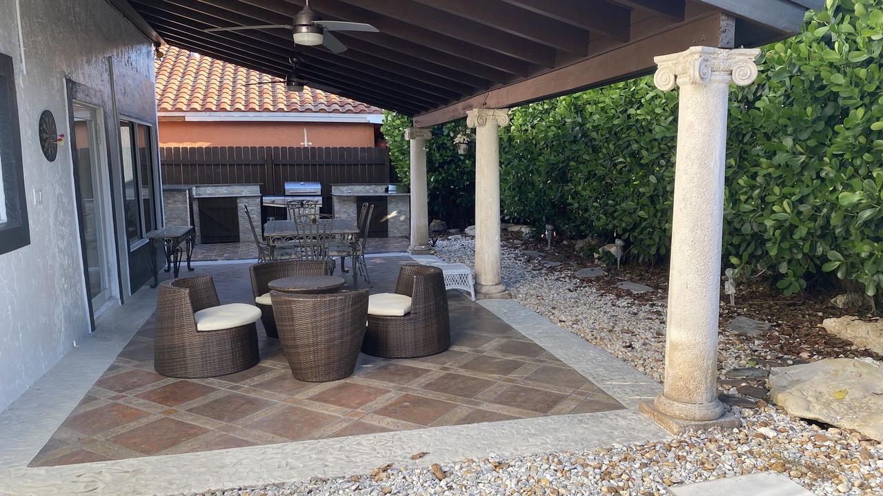Photo of Outdoor in Ludlam