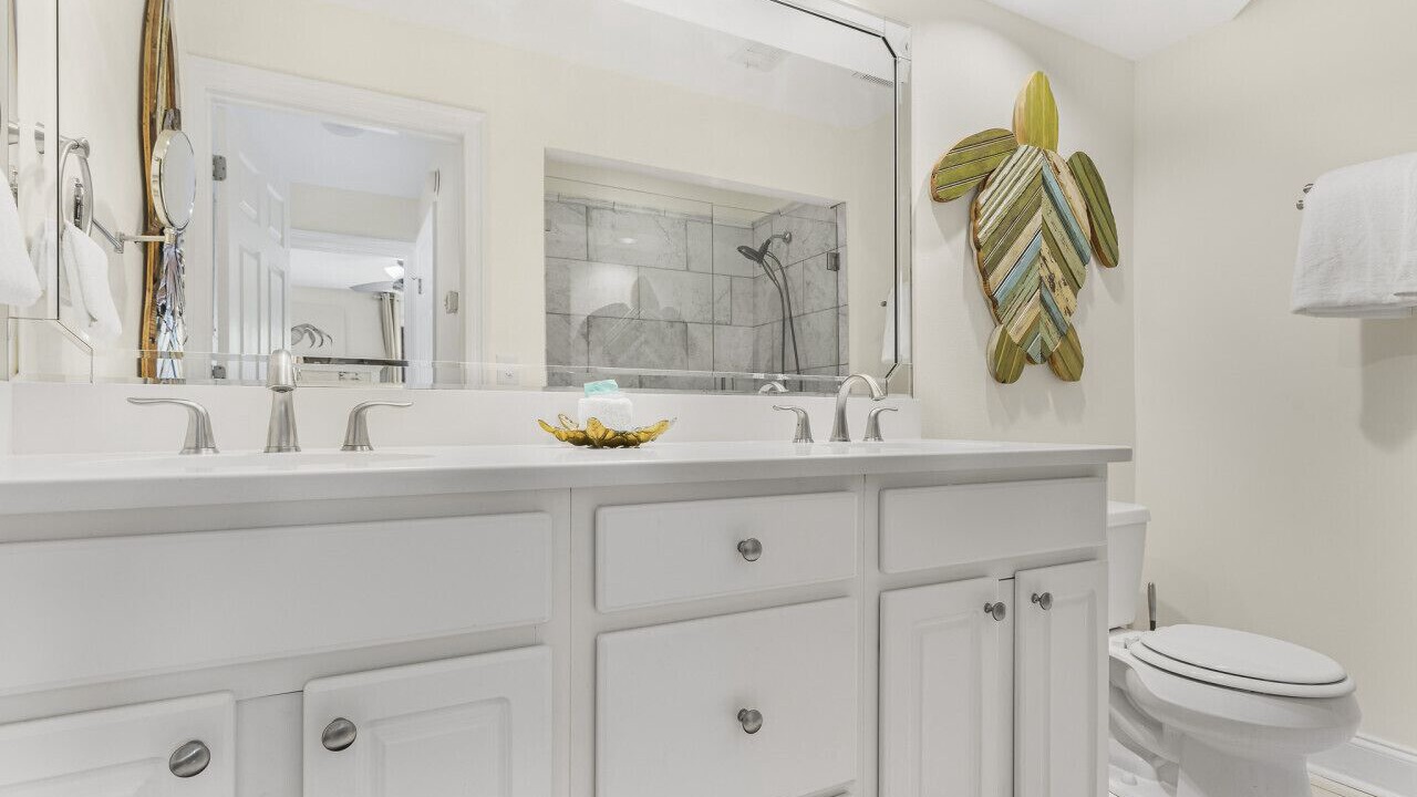 Photo of Bathroom in Gulf Pines