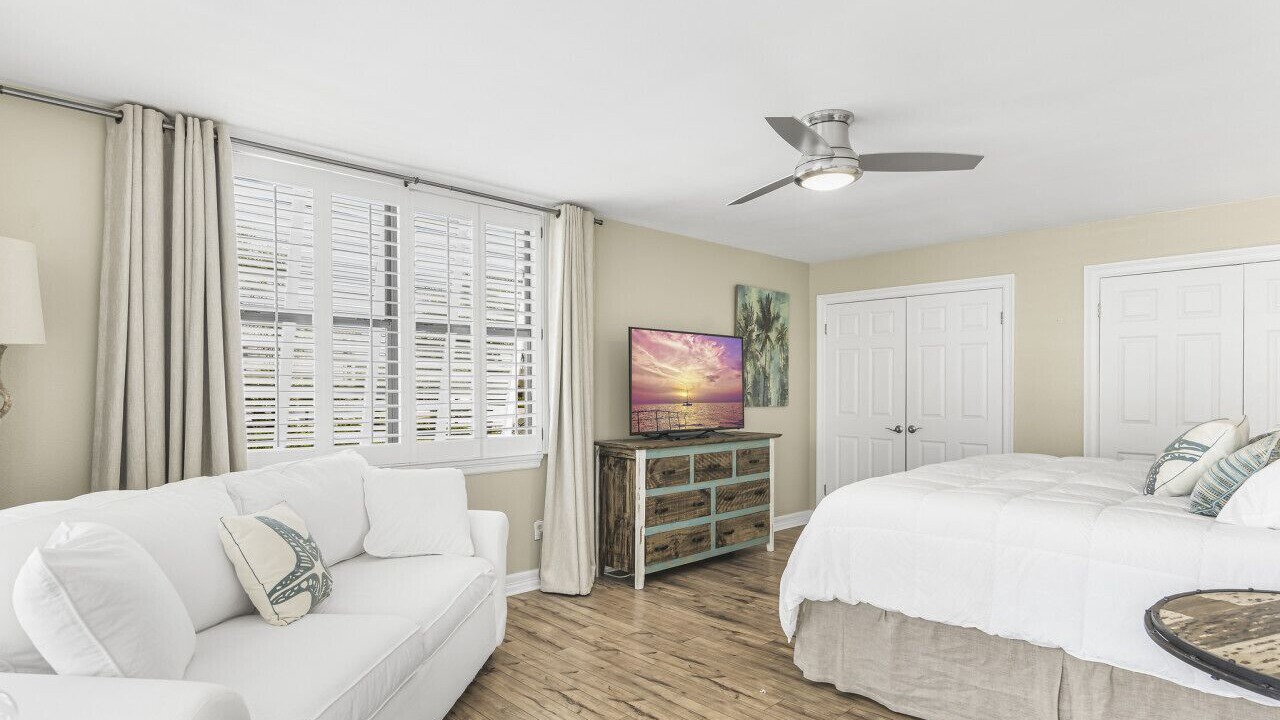 Photo of Bedroom in Gulf Pines