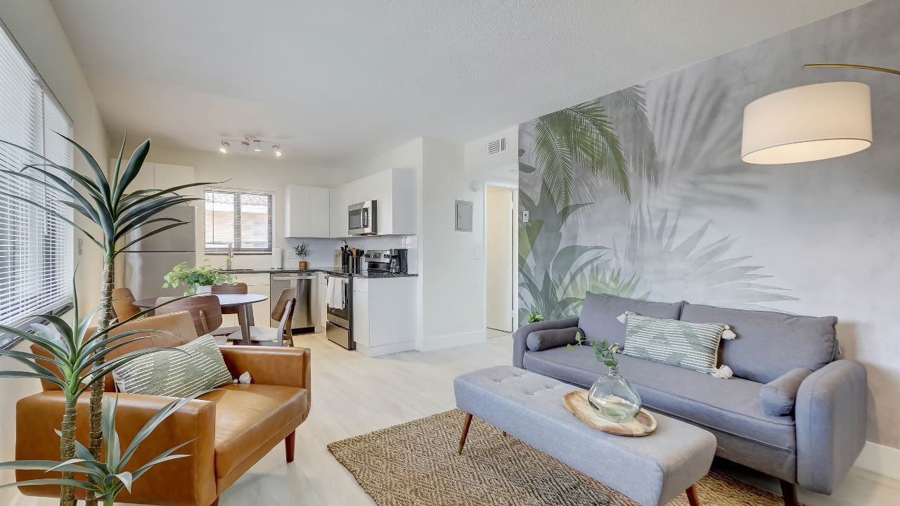 Photo of Livingroom in Imperial Point