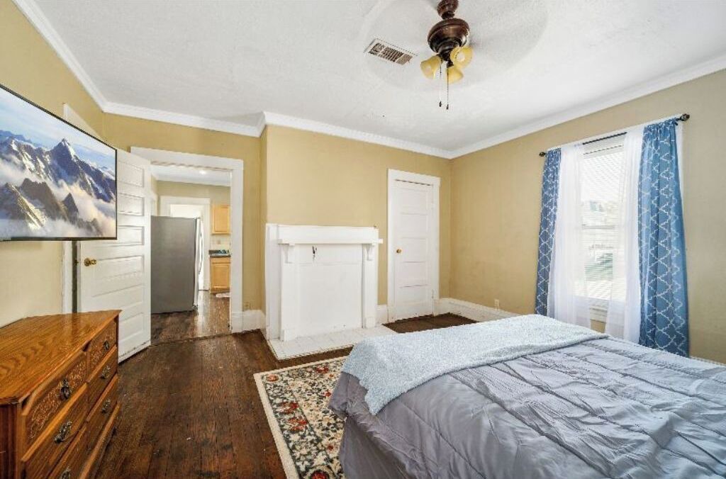 Photo of Bedroom in Macon