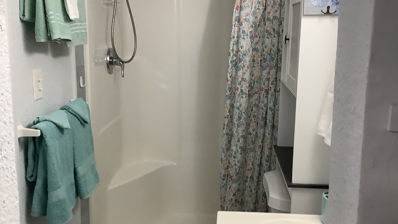 Photo of Bathroom in Boardwalk