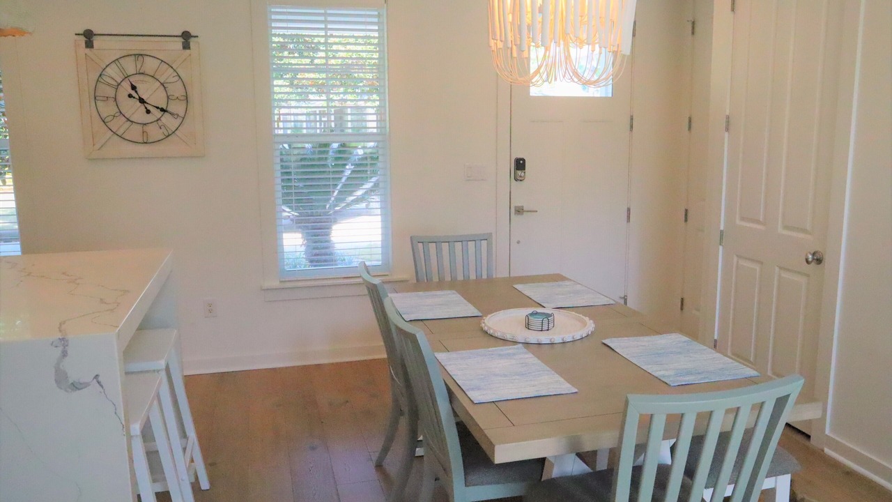 Photo of Livingroom in Laurel Grove