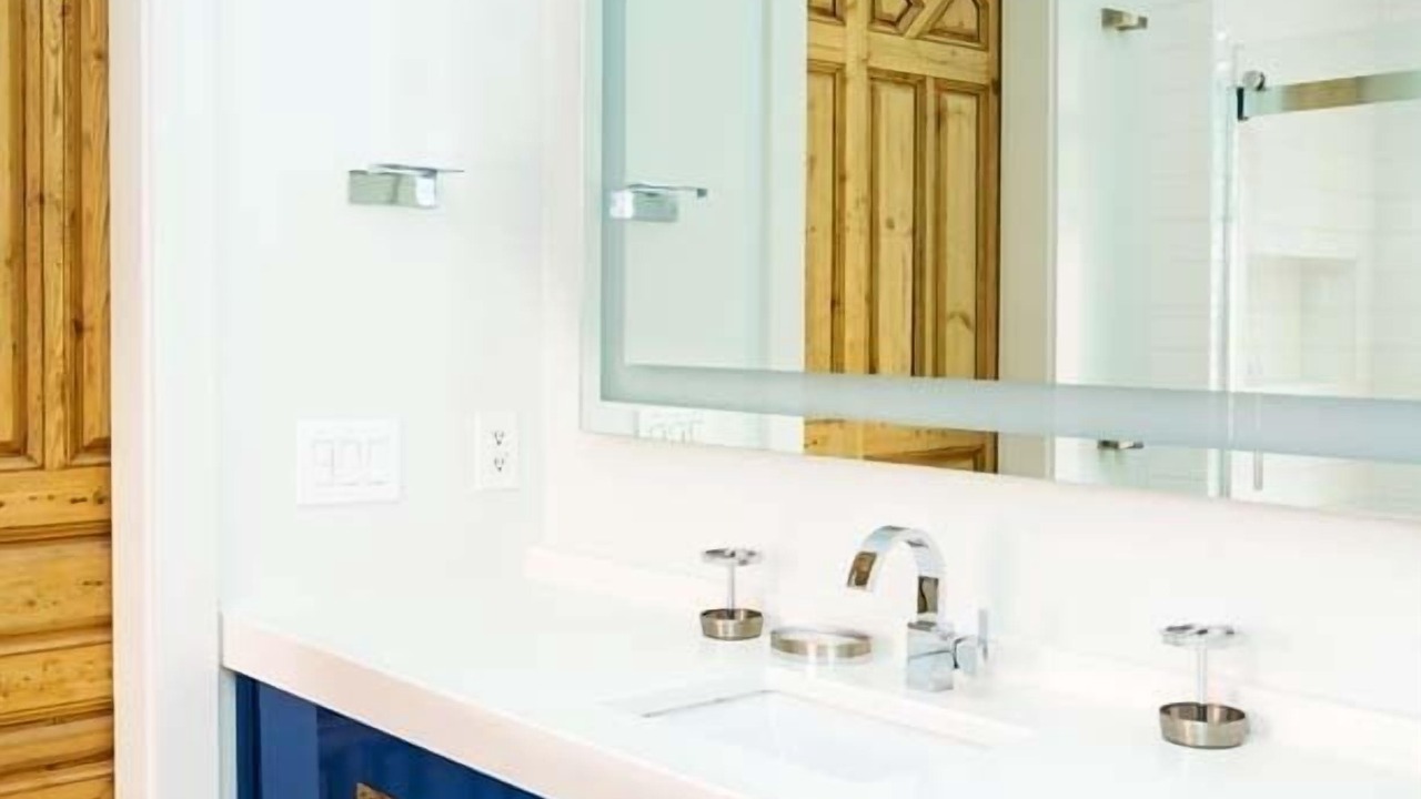 Photo of Bathroom in Laurel Grove