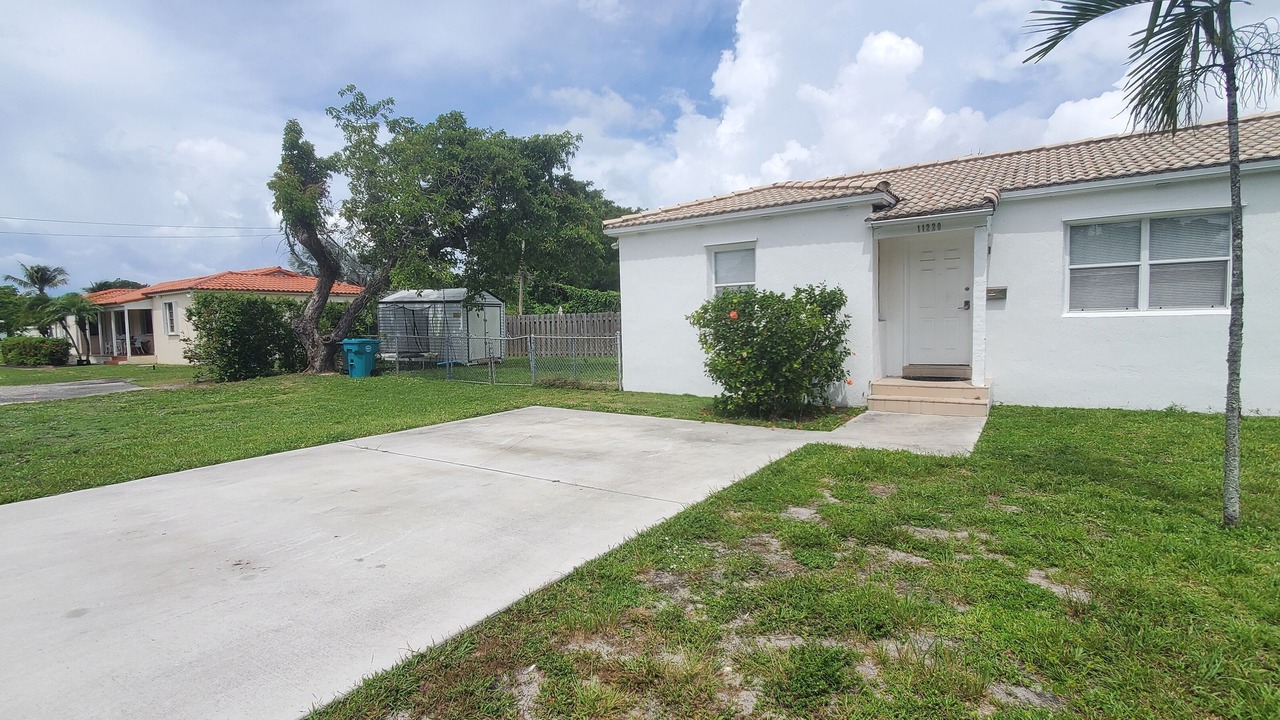 Photo of Outdoor in Biscayne Park