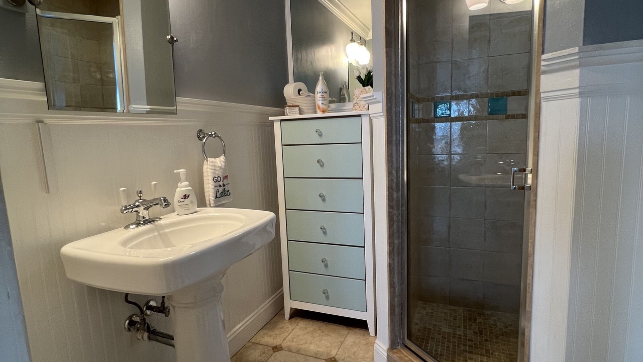 Photo of Bathroom in Summerfield