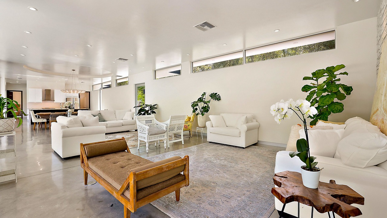 Photo of Livingroom in Floral City