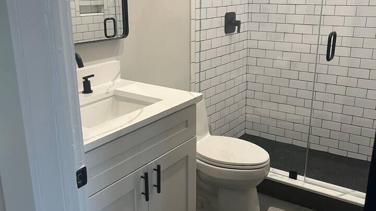Photo of Bathroom in Sailboat Bend
