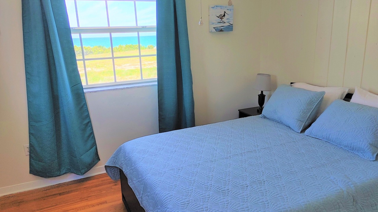 Photo of Bedroom in Melbourne Beach