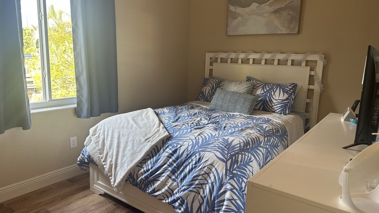 Photo of Bedroom in Saint James City